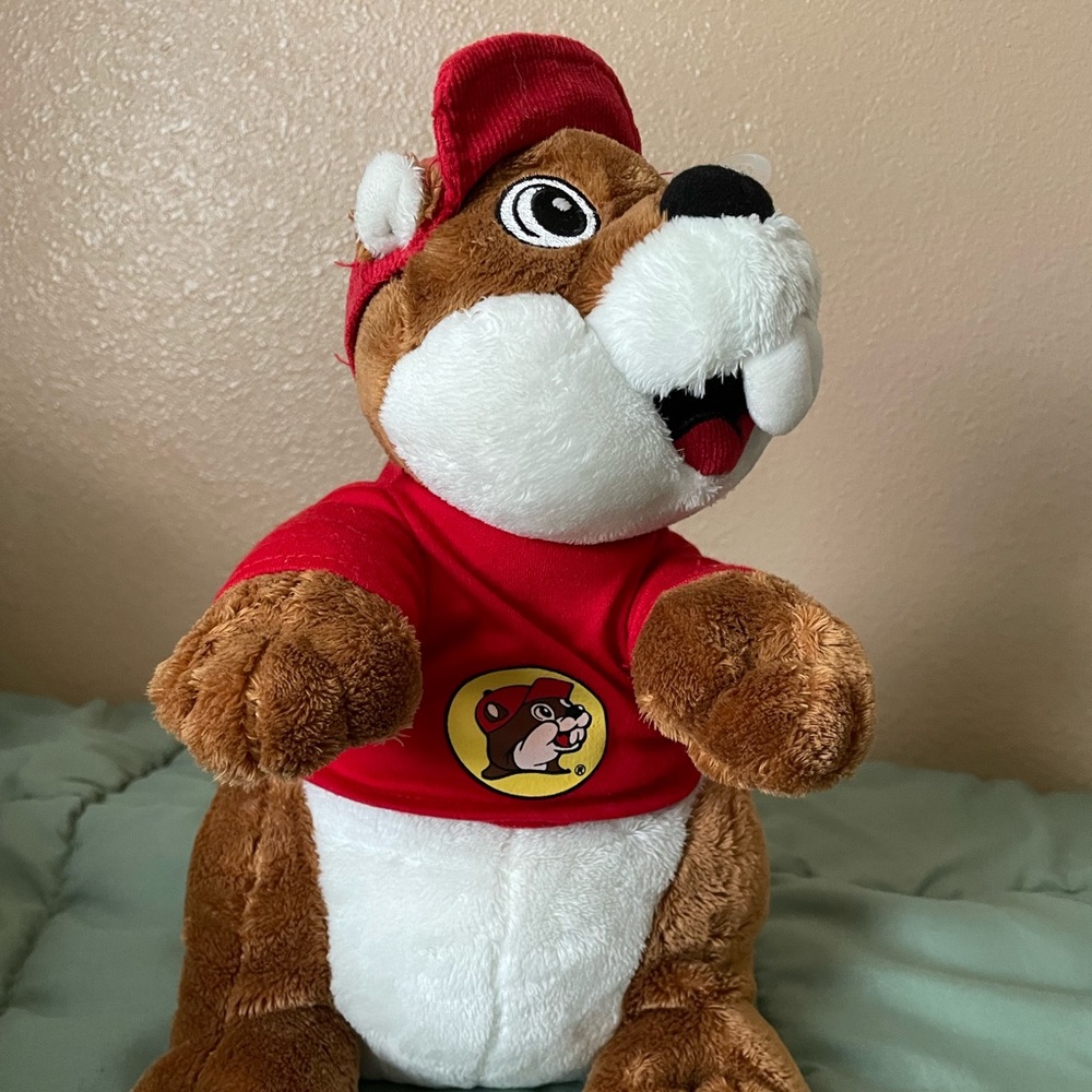 Buc-ees beaver stuffed animal